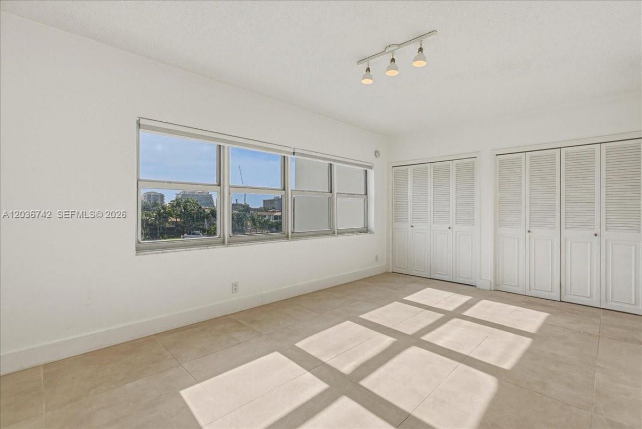 9381 E Bay Harbor Dr, Unit 404S, Bay Harbor Islands, FL 33154 Photo