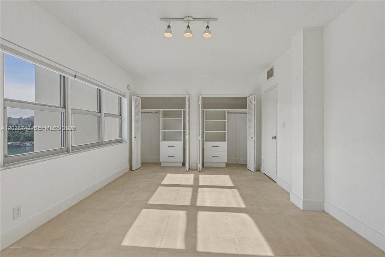 9381 E Bay Harbor Dr, Unit 404S, Bay Harbor Islands, FL 33154 Photo