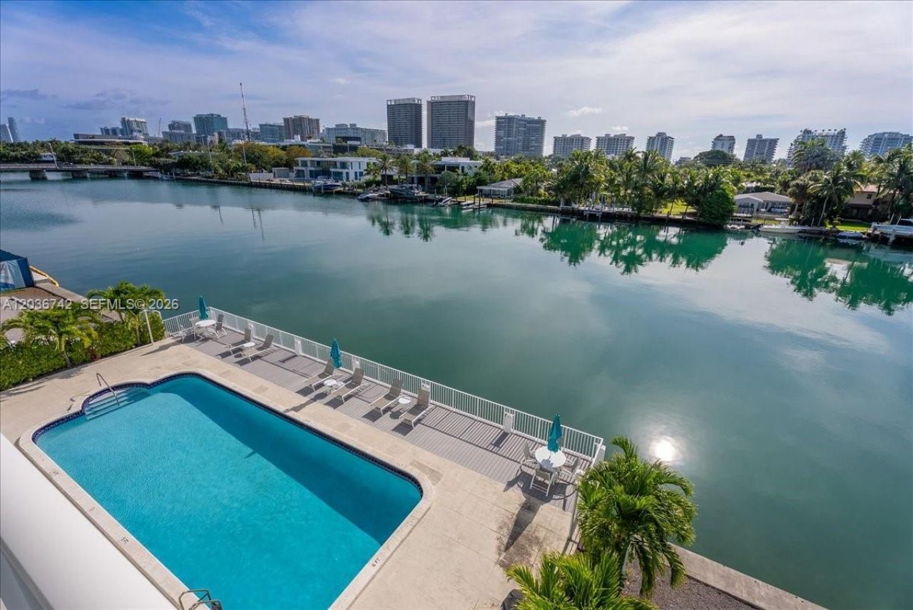 9381 E Bay Harbor Dr, Unit 404S, Bay Harbor Islands, FL 33154 Photo