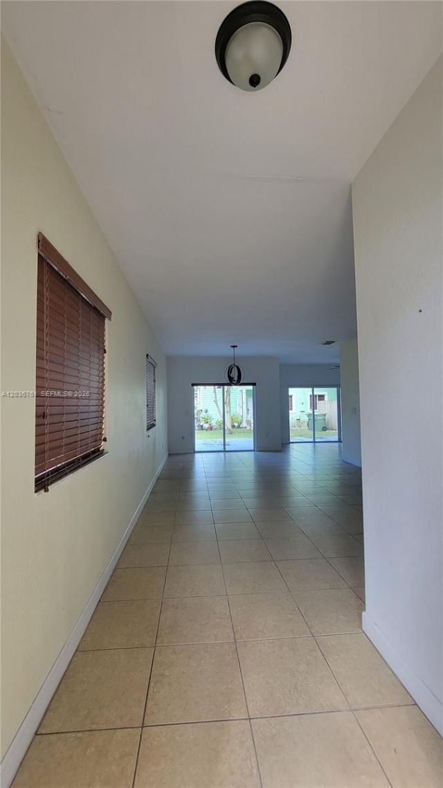 391 NE 33rd Ter , Homestead, FL 33033 Photo