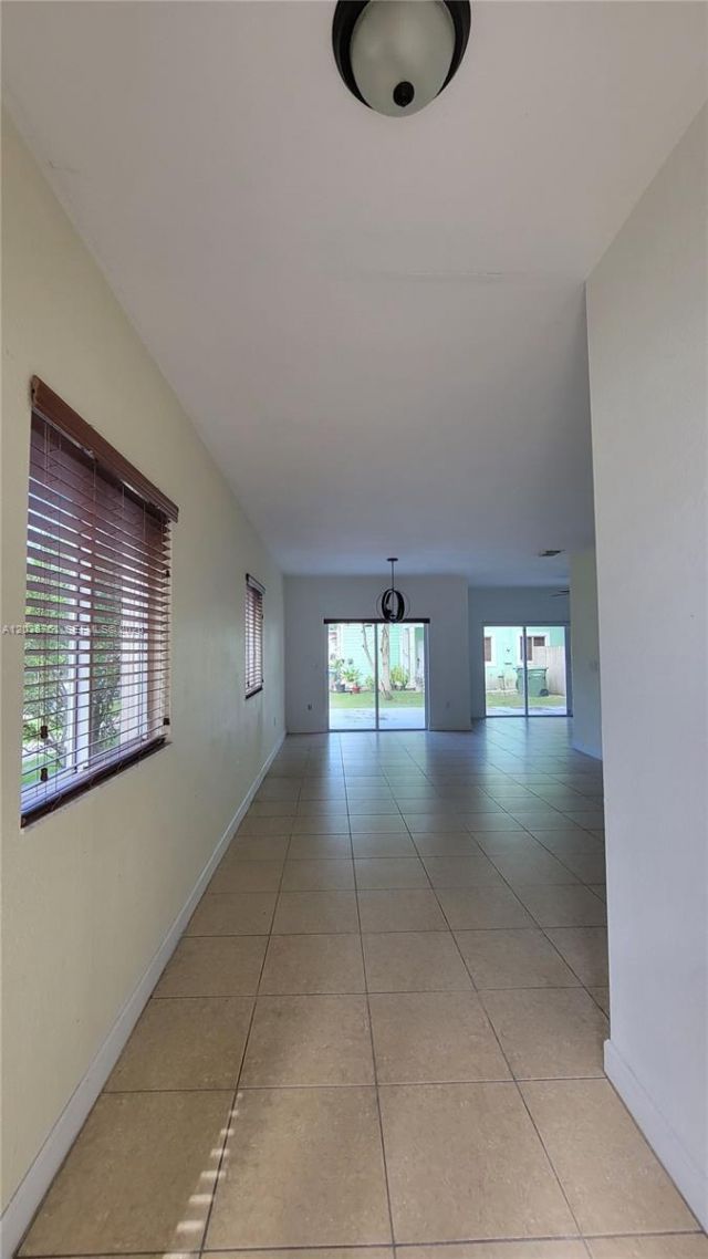 391 NE 33rd Ter , Homestead, FL 33033 Photo