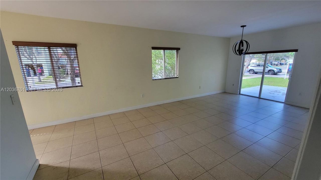 391 NE 33rd Ter , Homestead, FL 33033 Photo