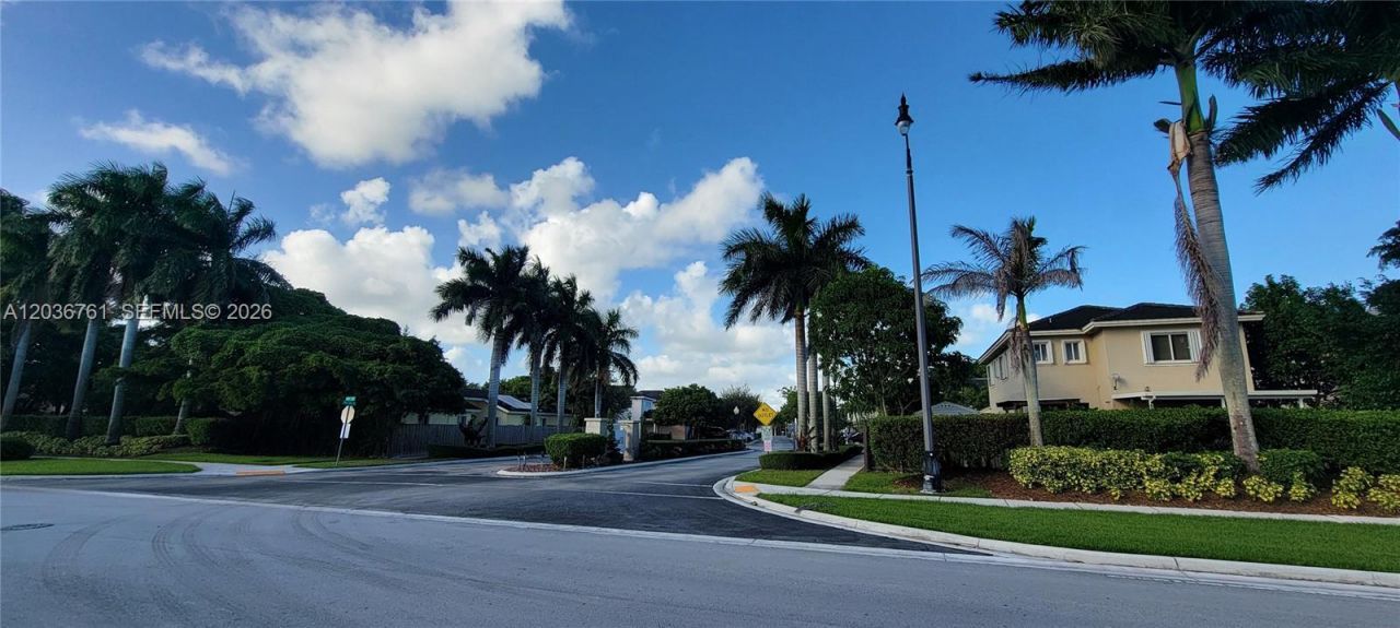 391 NE 33rd Ter , Homestead, FL 33033 Photo