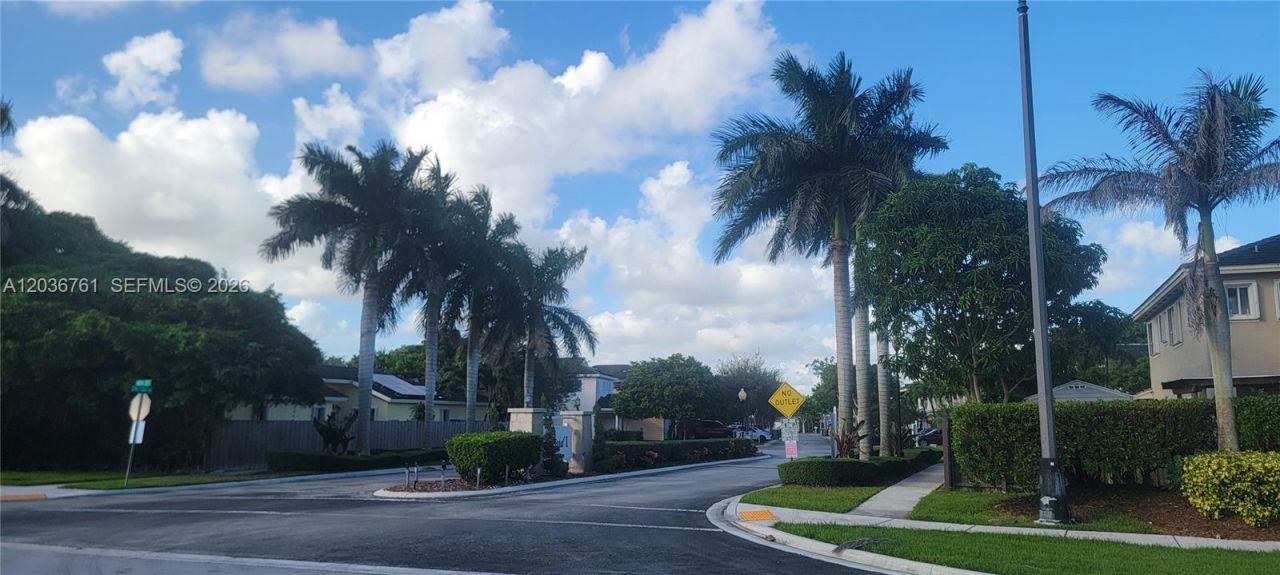 391 NE 33rd Ter , Homestead, FL 33033 Photo