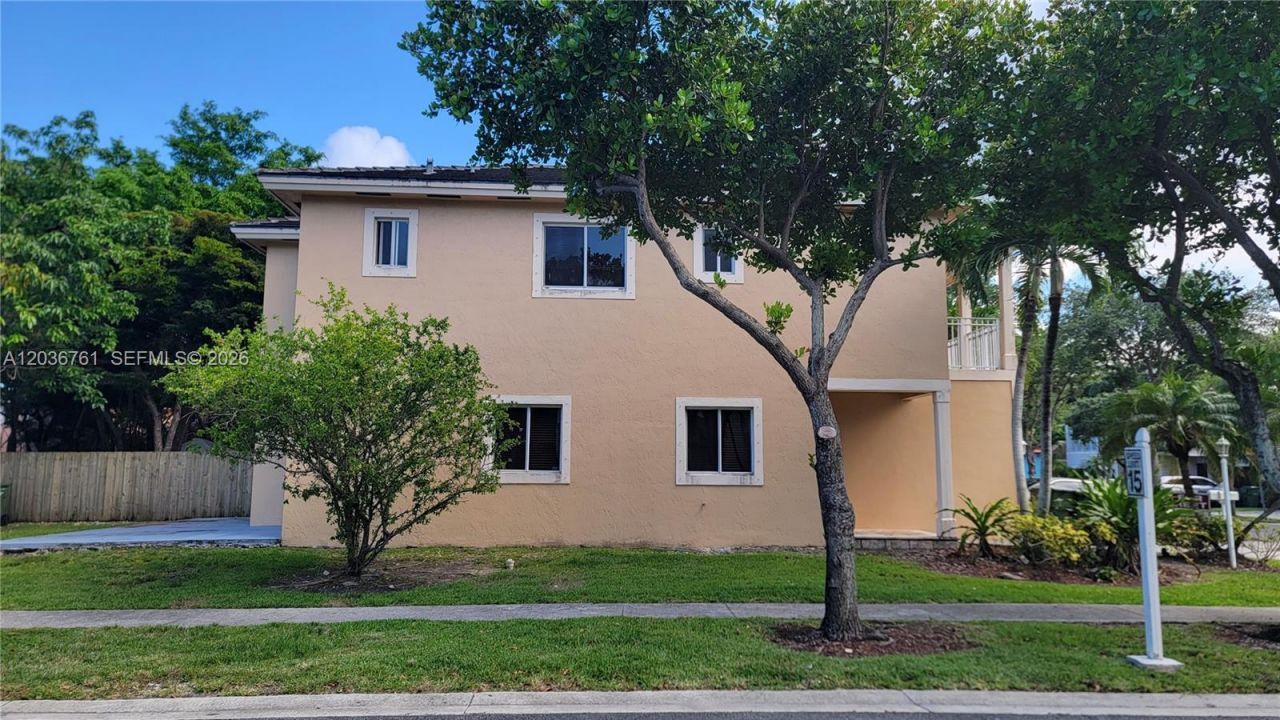 391 NE 33rd Ter , Homestead, FL 33033 Photo