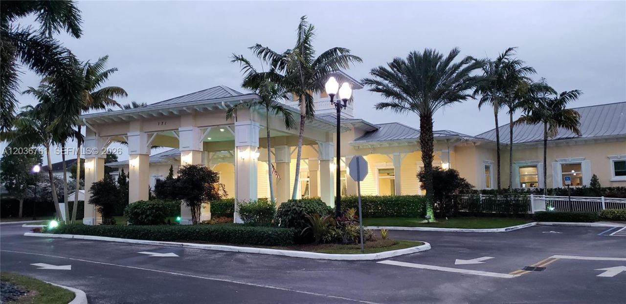 391 NE 33rd Ter , Homestead, FL 33033 Photo