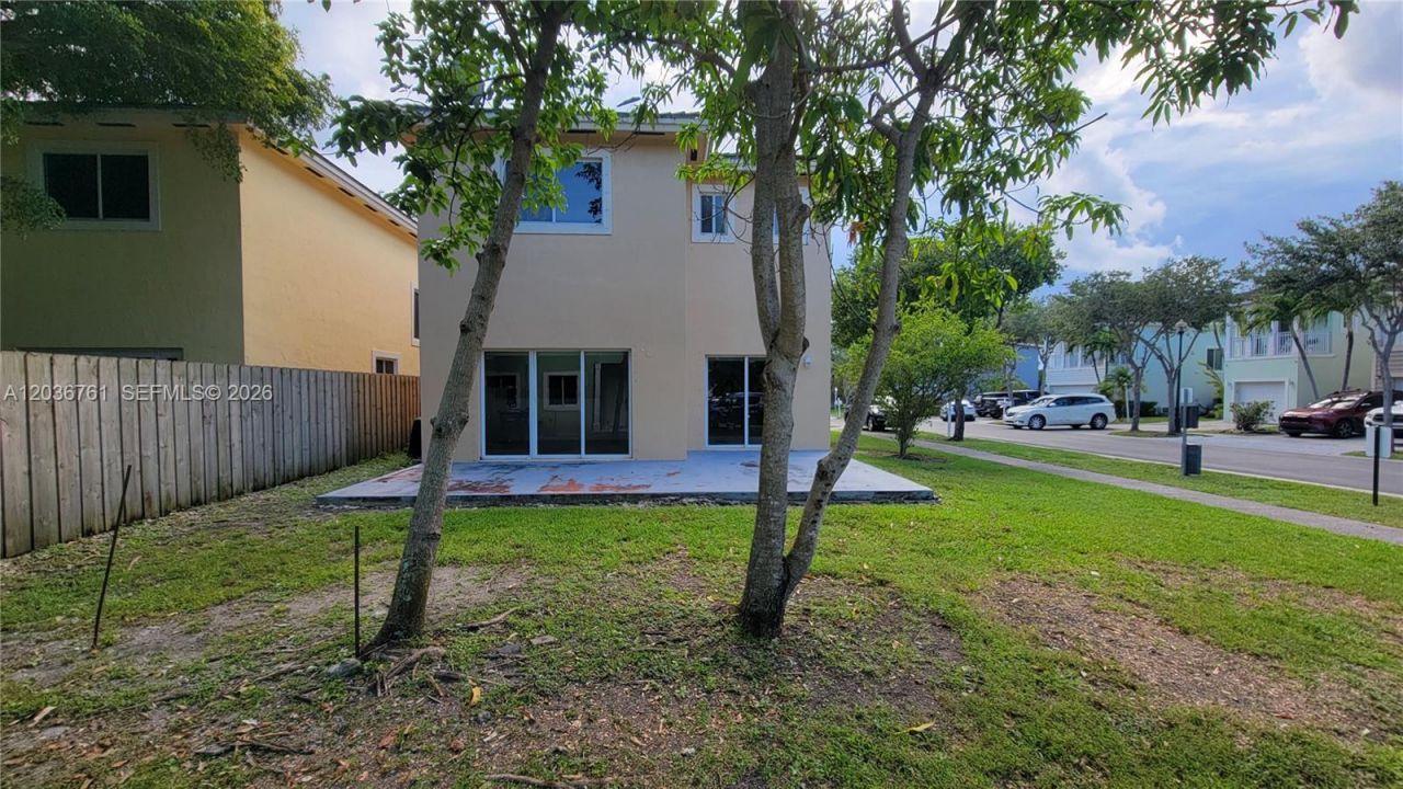 391 NE 33rd Ter , Homestead, FL 33033 Photo