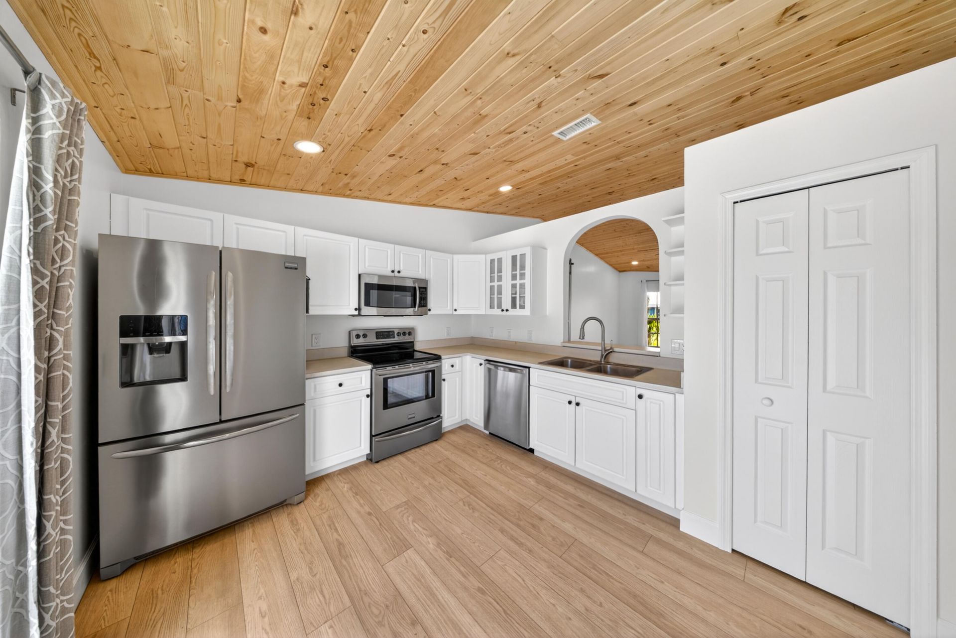 521 SW Halifax Avenue, Port Saint Lucie, FL 34953 Photo