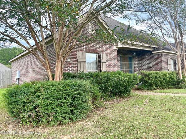 211 Tucker Drive, Brandon, MS 39042