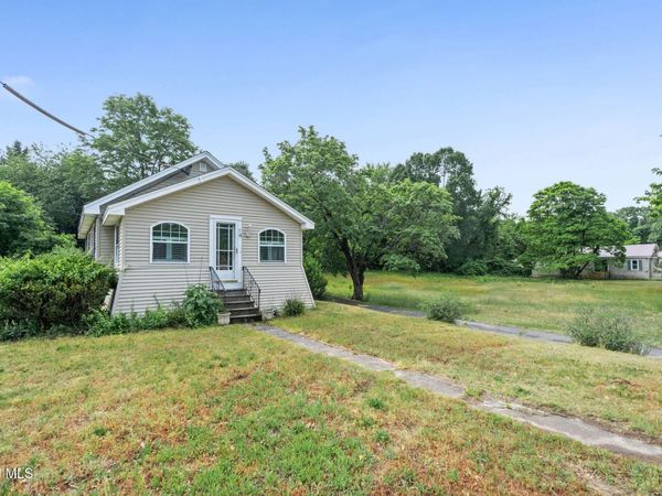 14 Rapp Road, Albany, NY 12205