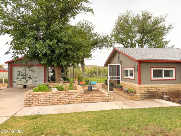1895 S Sugarloaf Road, Cornville, AZ 86325