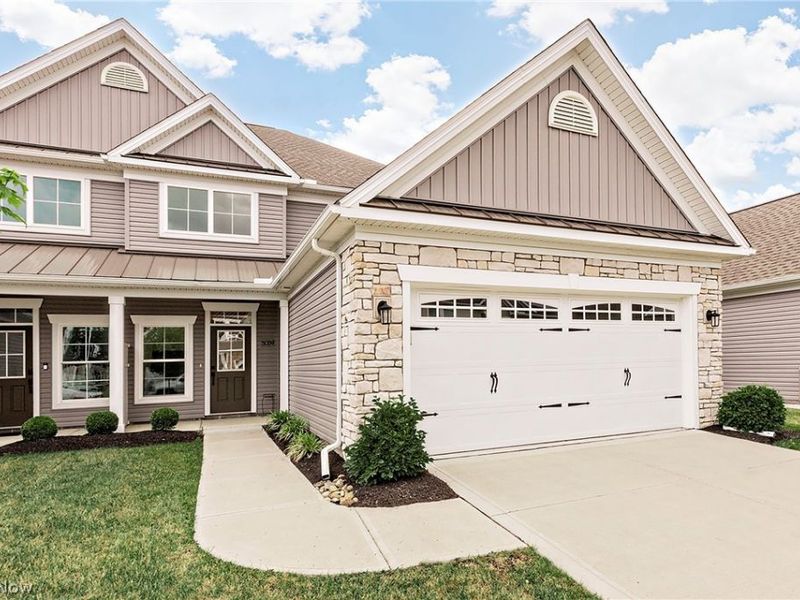 5059 Shepherds Glen, Willoughby, OH 44094 Photo 2