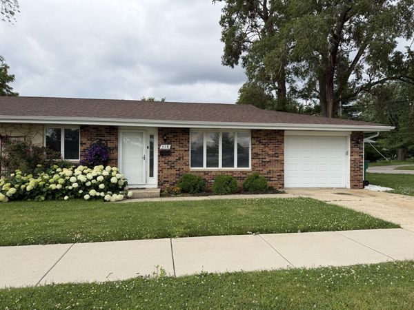 518 E 18th Street , Lockport, IL 60441