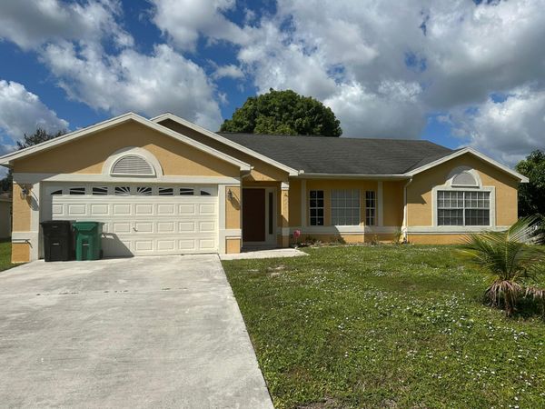 2426 SE Addison Street, Port St. Lucie, FL 34984