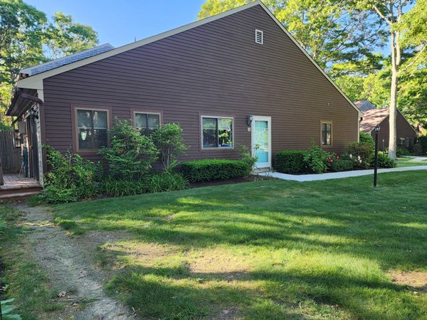 10 Roundhouse Road , UNIT 10, Buzzards Bay, MA 02532