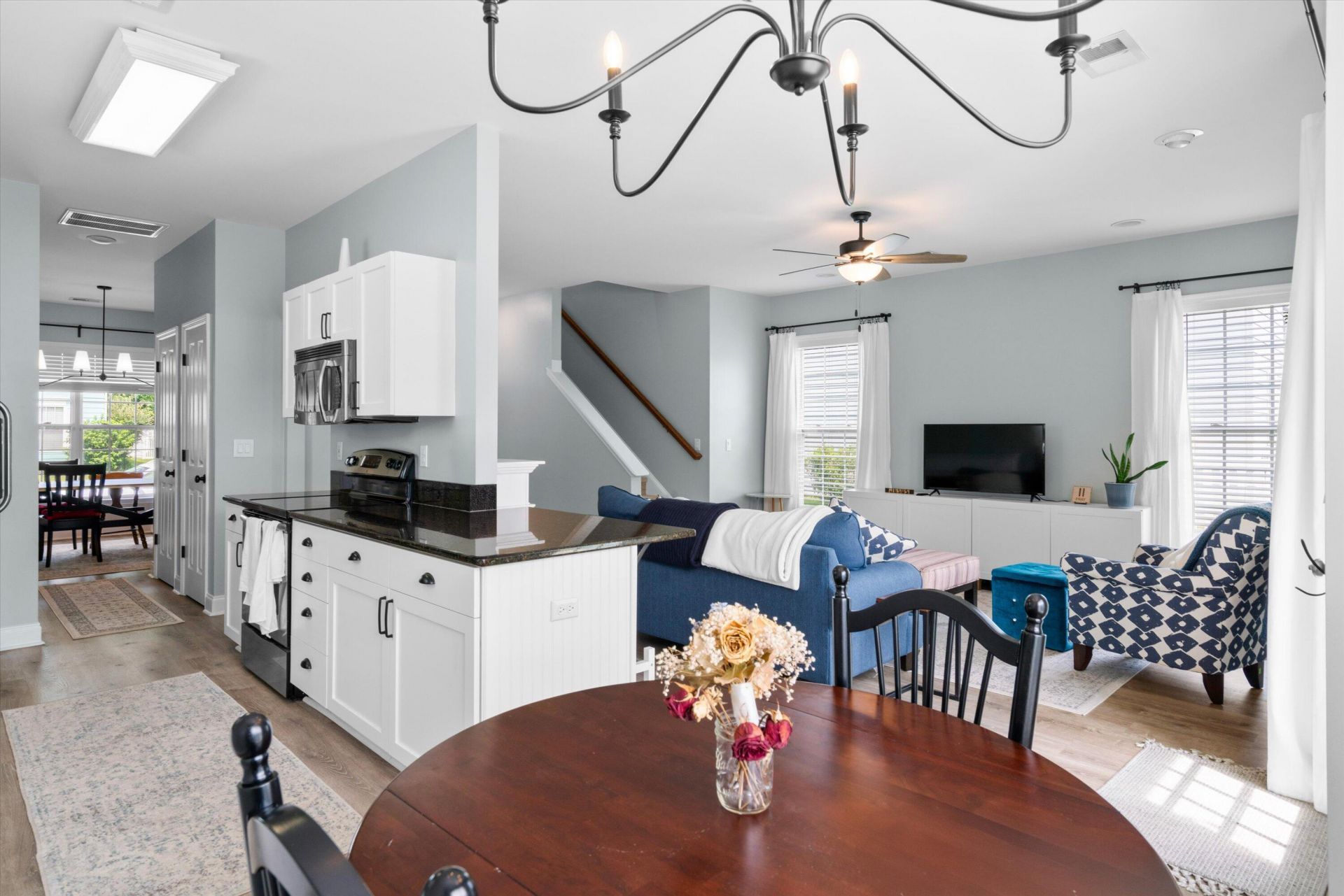 319 Pimpernel Street Photo 9