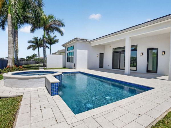 9168 Benedetta Place, Boca Raton, FL 33496