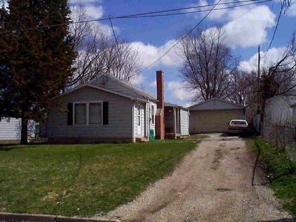 604 S Western Avenue , Bloomington, IL 61701