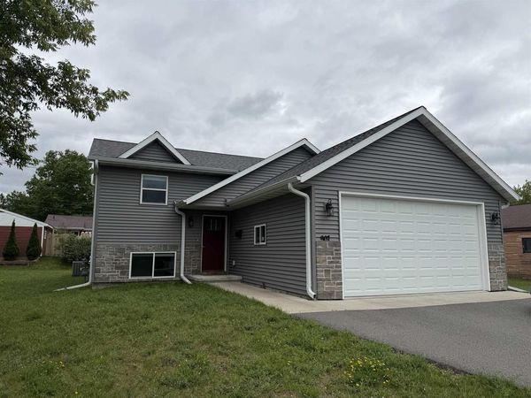907 S 22ND AVENUE, Wausau, WI 54401