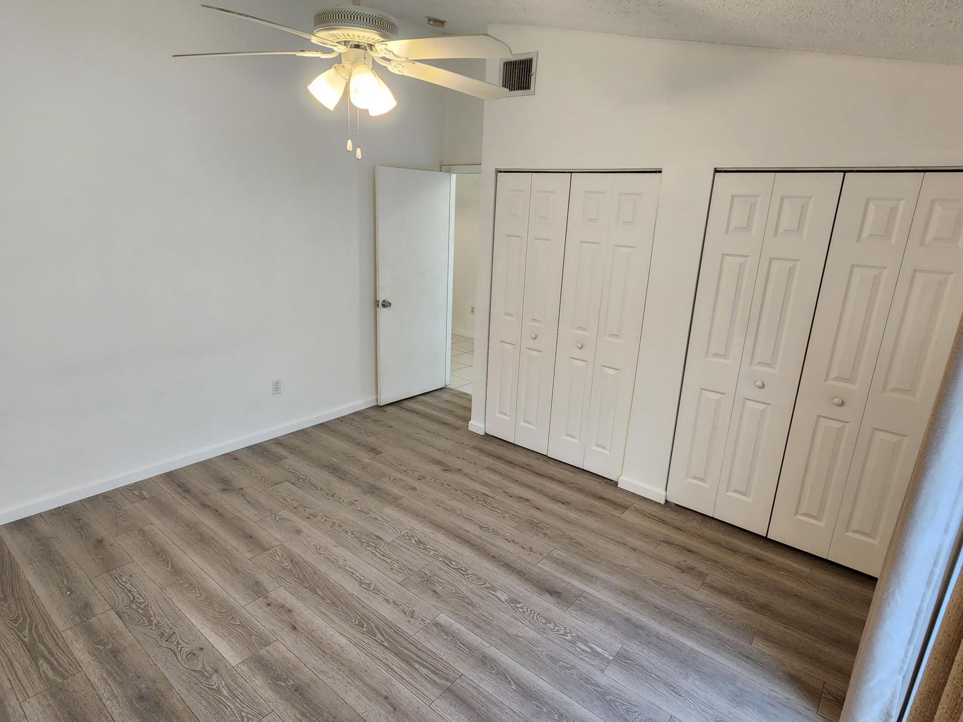 500 NE 3rd Street, Unit 109, Hallandale, FL 33009 Photo