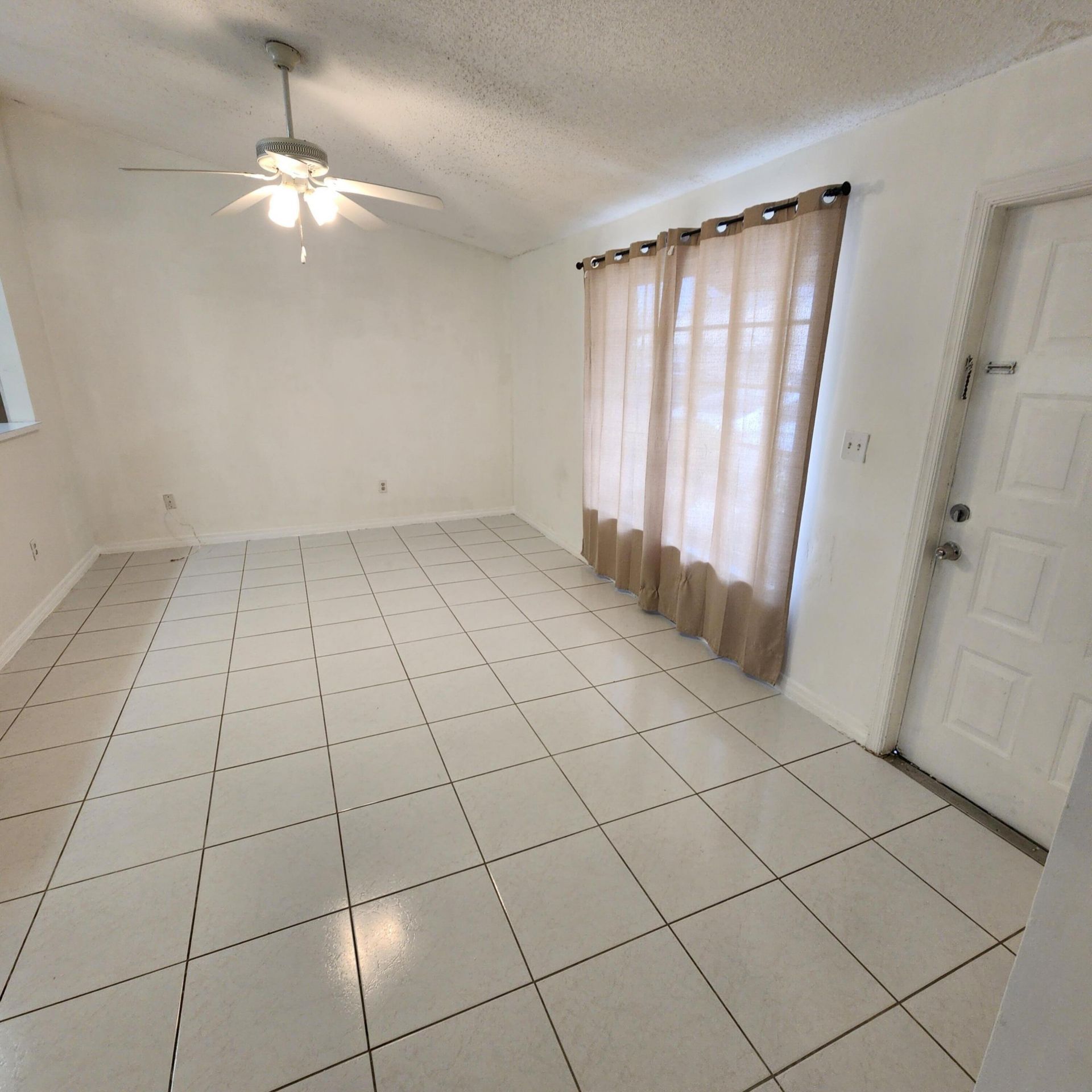 500 NE 3rd Street, Unit 109, Hallandale, FL 33009 Photo