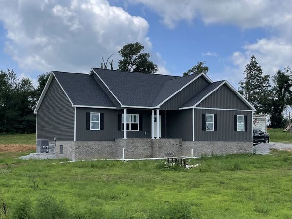 240 Hidden Hills Lane, Summertown, TN 38483