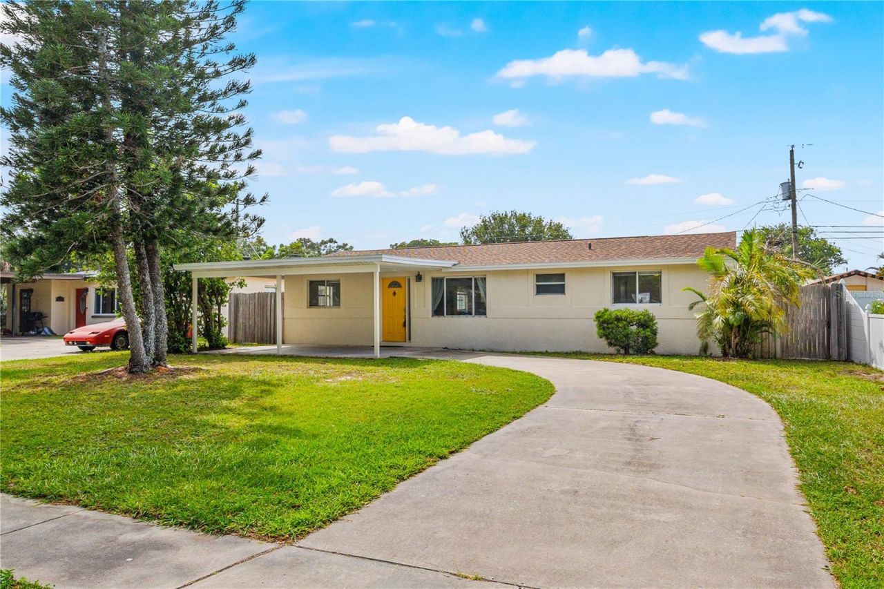 5624 63rd Street N, Saint Petersburg, FL 33709 Main Photo