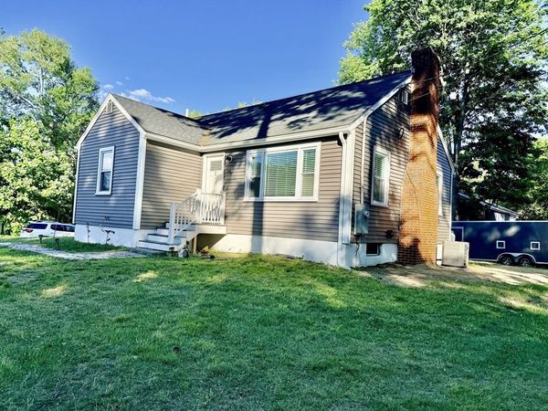15 High St, Billerica, MA 01821