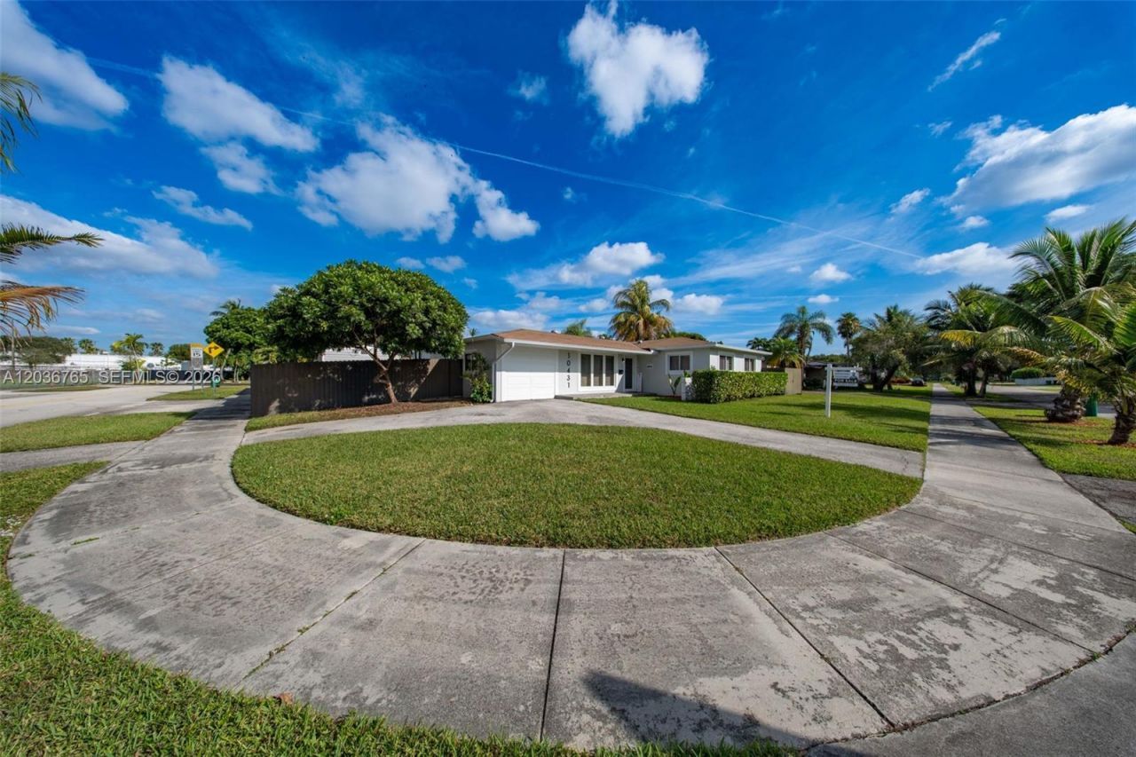 10431 SW 93rd St , Miami, FL 33176 Photo
