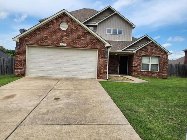 1230 Littlewood Cove, Conway, AR 72032
