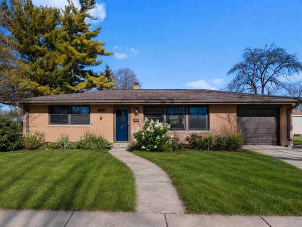 3749 Kemman Avenue , Brookfield, IL 60513