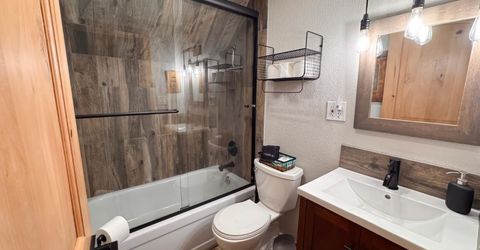 1813 Koyukon Drive, South Lake Tahoe, CA 96150 Photo