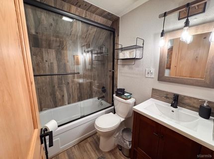 1813 Koyukon Drive, South Lake Tahoe, CA 96150 Photo