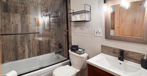 1813 Koyukon Drive, South Lake Tahoe, CA 96150 Photo