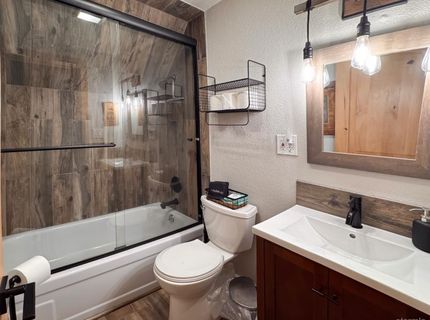 1813 Koyukon Drive, South Lake Tahoe, CA 96150 Photo