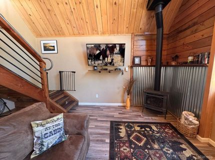 1813 Koyukon Drive, South Lake Tahoe, CA 96150 Photo
