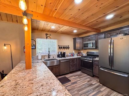 1813 Koyukon Drive, South Lake Tahoe, CA 96150 Photo