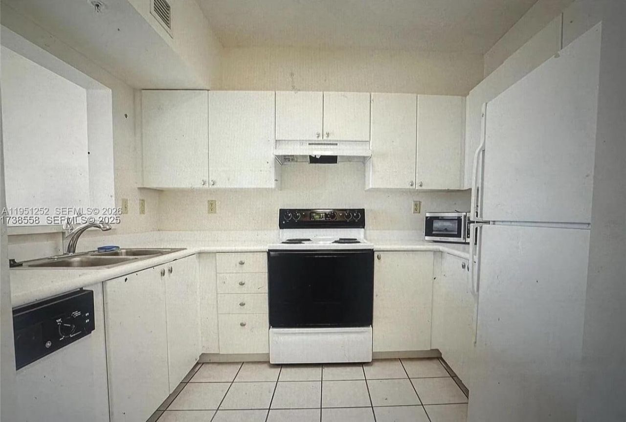 3020 NE 32nd Avenue, Unit 817, Fort Lauderdale, FL 33308 Photo