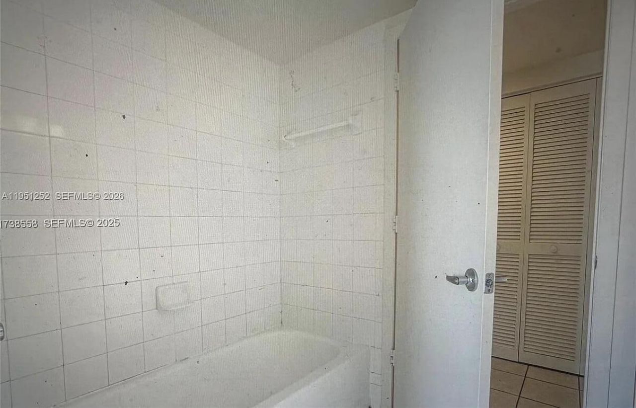 3020 NE 32nd Avenue, Unit 817, Fort Lauderdale, FL 33308 Photo