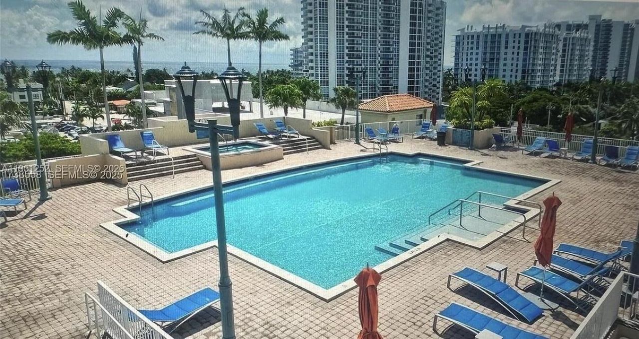 3020 NE 32nd Avenue, Unit 817, Fort Lauderdale, FL 33308 Photo