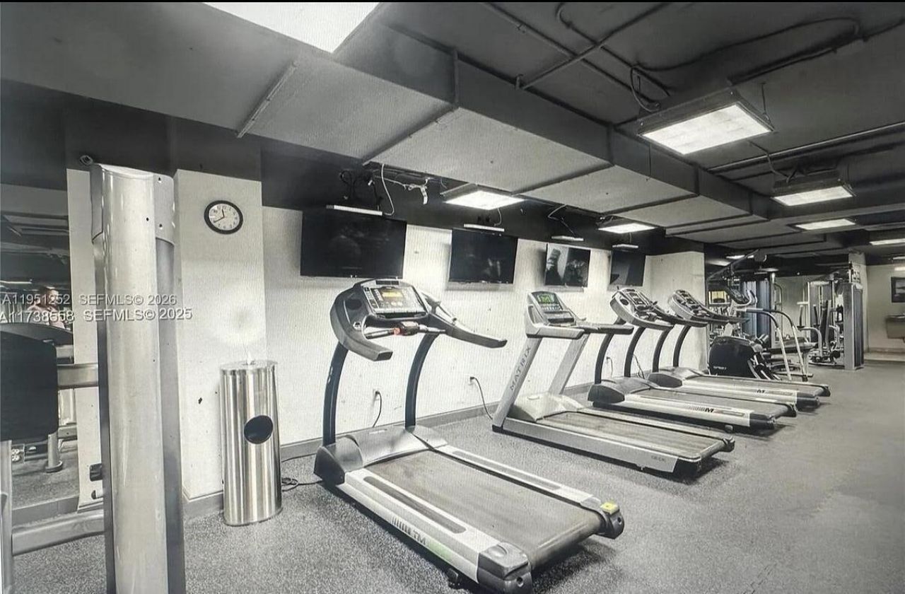 3020 NE 32nd Avenue, Unit 817, Fort Lauderdale, FL 33308 Photo