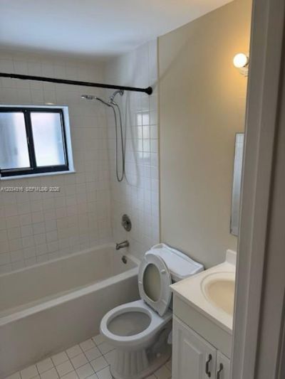 7800 W 29th Way, Unit 202, Hialeah, FL 33018 Photo