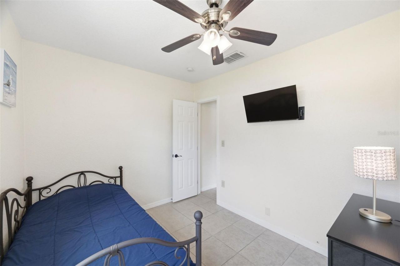 8685 Magnolia Drive , Seminole, FL 33777 Photo