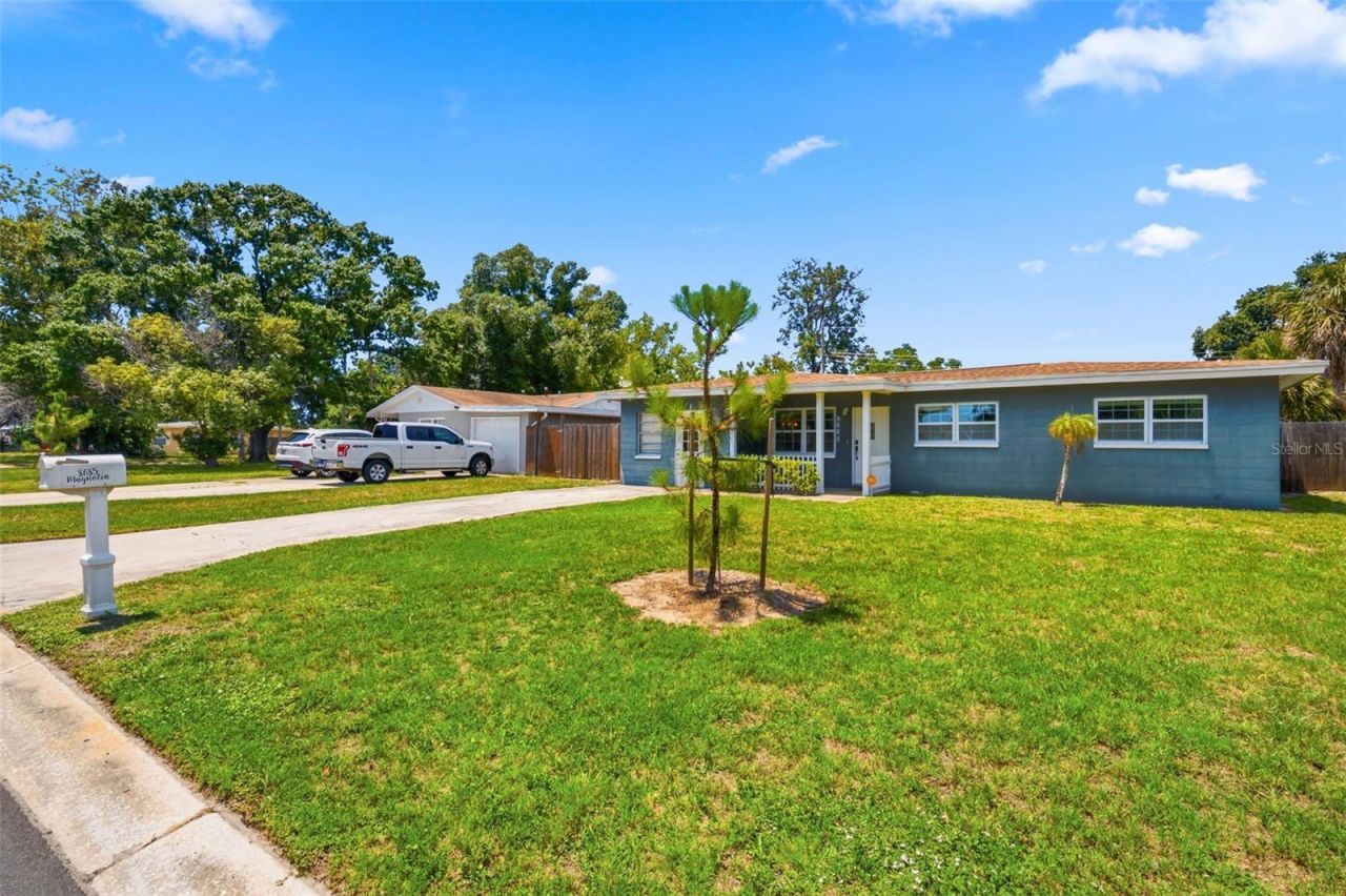 8685 Magnolia Drive , Seminole, FL 33777 Photo