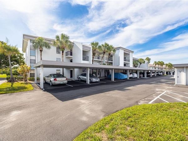 5905 Trailwinds DR , Unit 812, FORT MYERS, FL 33907