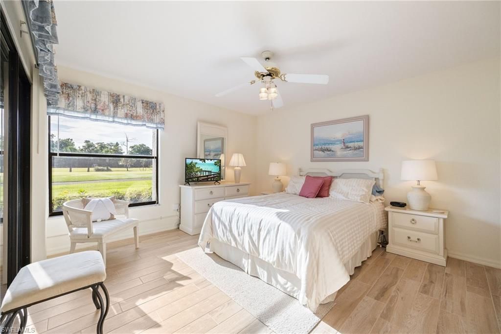 5905 Trailwinds Dr, Unit 812, Fort Myers, FL 33907 Photo
