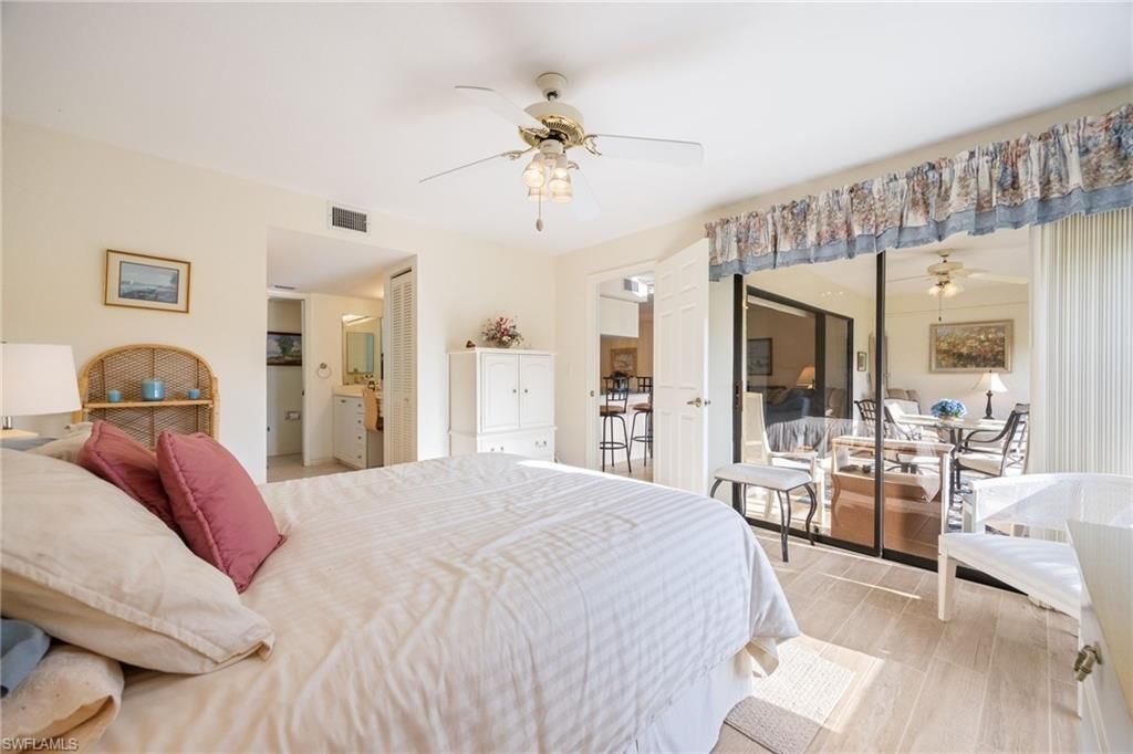 5905 Trailwinds Dr, Unit 812, Fort Myers, FL 33907 Photo