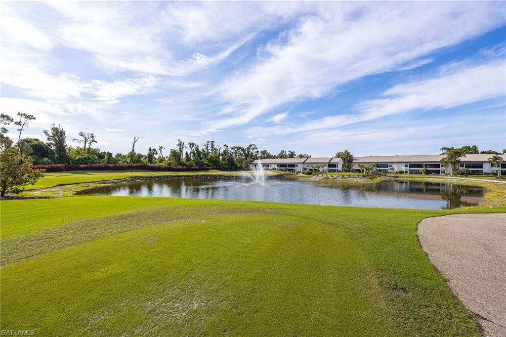 5905 Trailwinds Dr, Unit 812, Fort Myers, FL 33907 Photo