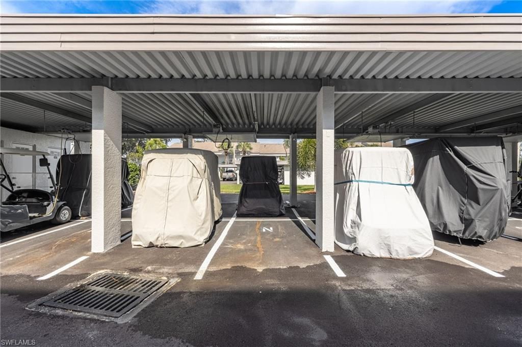 5905 Trailwinds Dr, Unit 812, Fort Myers, FL 33907 Photo