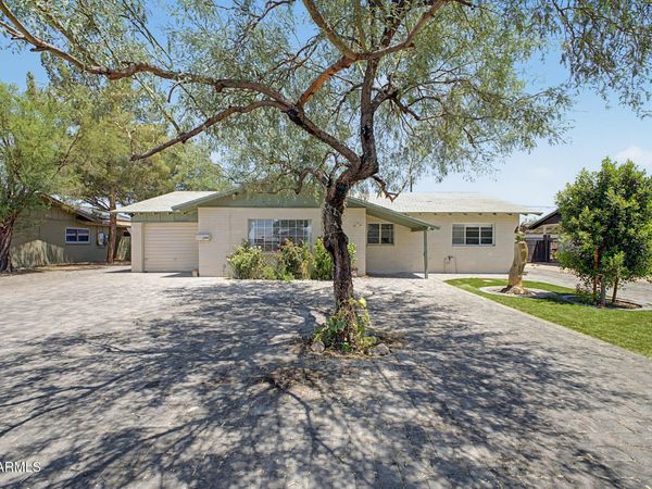 684 W DUBLIN Street, Chandler, AZ 85225